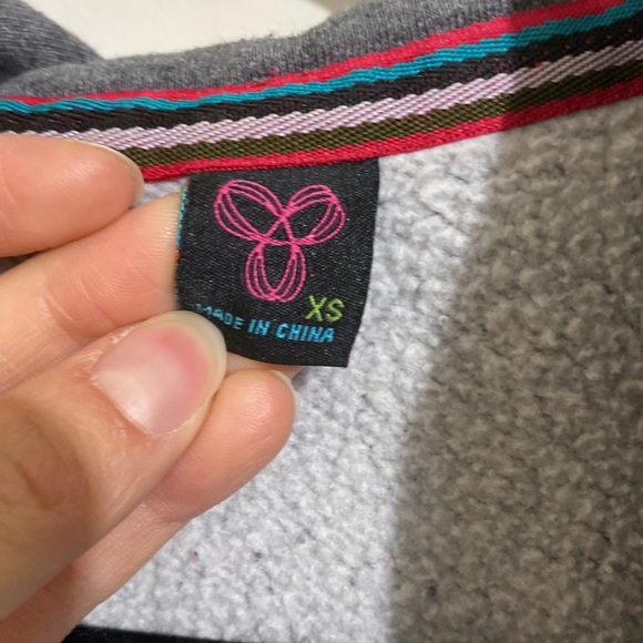 TNA XS zip up hoodie - Picture 2 of 3